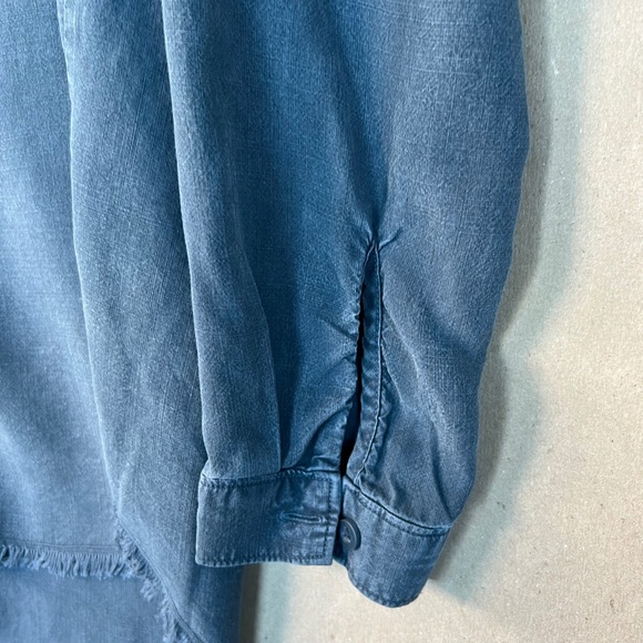 Cloth and Stone Deep Blue Shirt with Silver Silk Screen Print Stars Size M - Picture 7 of 11